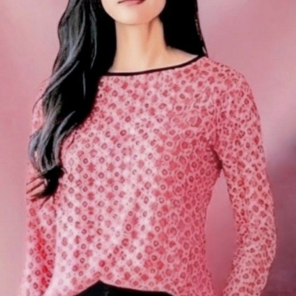 eyelash couture Tops - ❤️Eyelash Couture- Semisheer Pink, Black & Whitel Long Sleeve Top